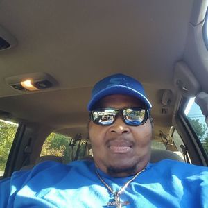 Meet your Posher, Leon